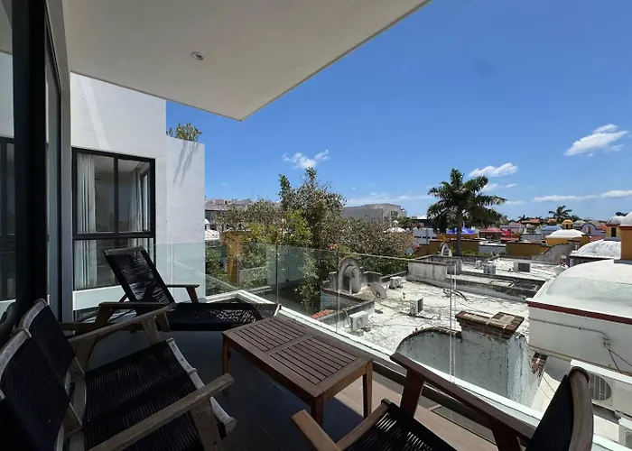 Perfect For Couples, Comfy Bed, Pool & Gym! Casa vacanze *