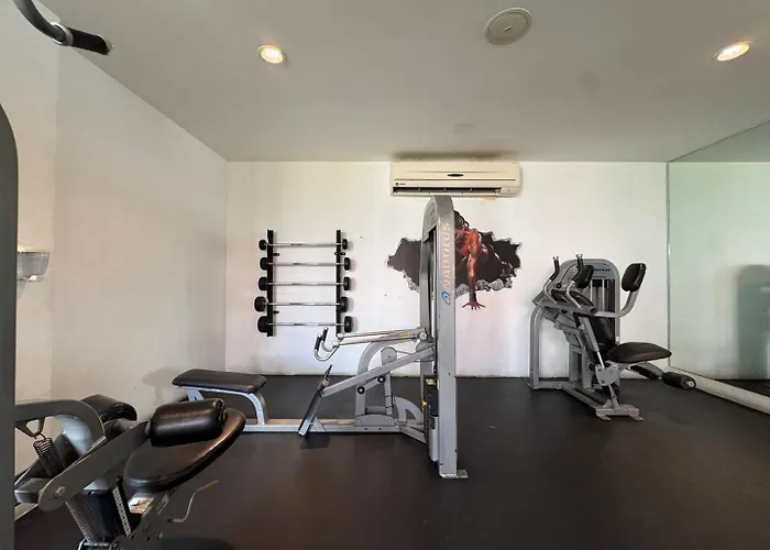 Casa vacanze Perfect For Couples, Comfy Bed, Pool & Gym!