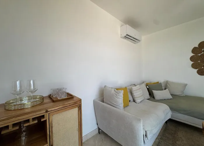 Casa vacanze Perfect For Couples, Comfy Bed, Pool & Gym!