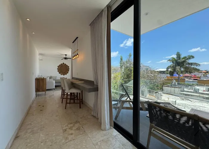 Perfect For Couples, Comfy Bed, Pool & Gym! * Playa del Carmen