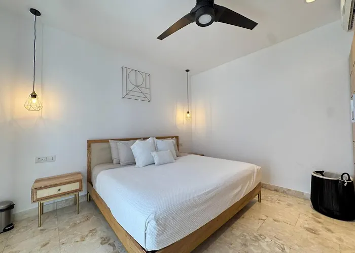 Casa vacanze Perfect For Couples, Comfy Bed, Pool & Gym!