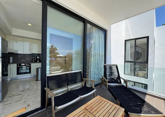 Casa vacanze Perfect For Couples, Comfy Bed, Pool & Gym! *